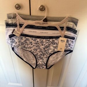 Laura Ashley Panties 5pk large